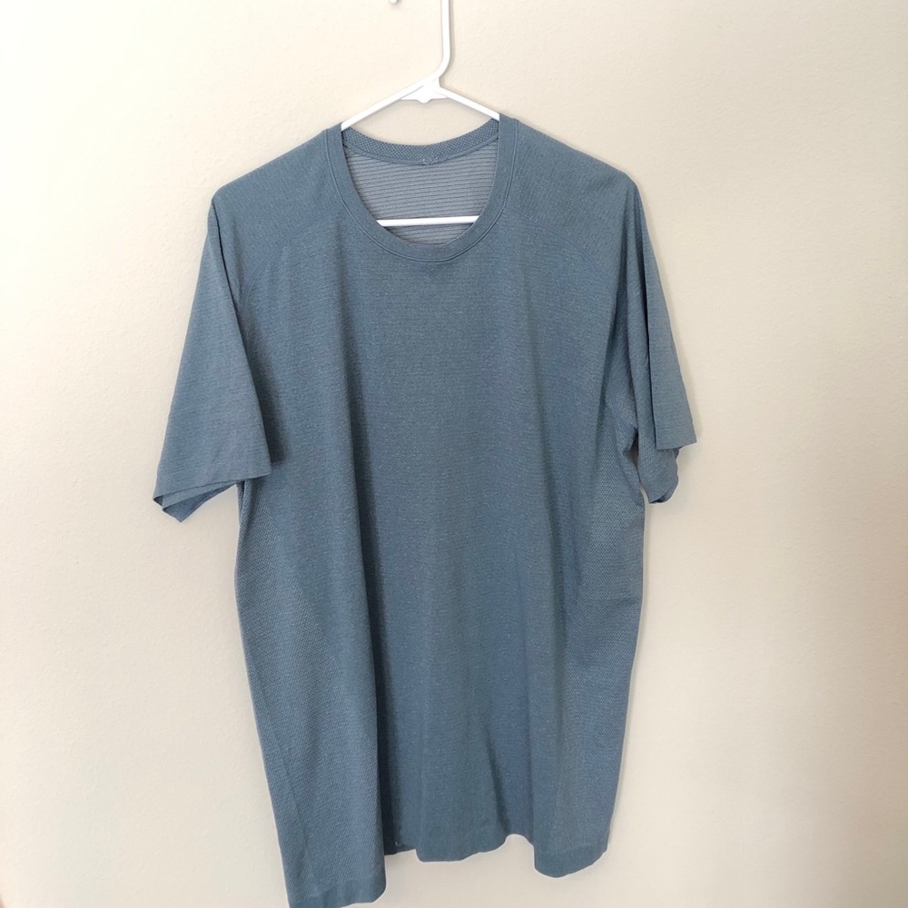 Lululemon Tee Shirt - XL